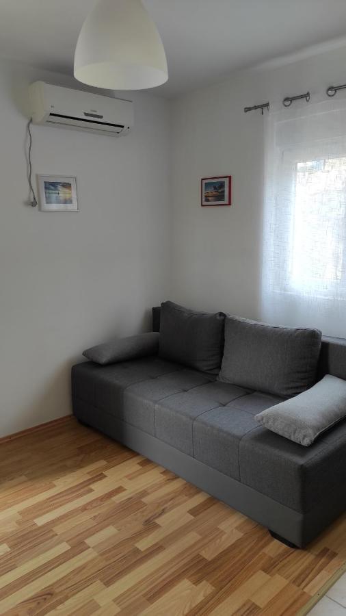 פוסדריה Apartmani Knezevic מראה חיצוני תמונה